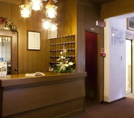 Europa Hotel 3*
